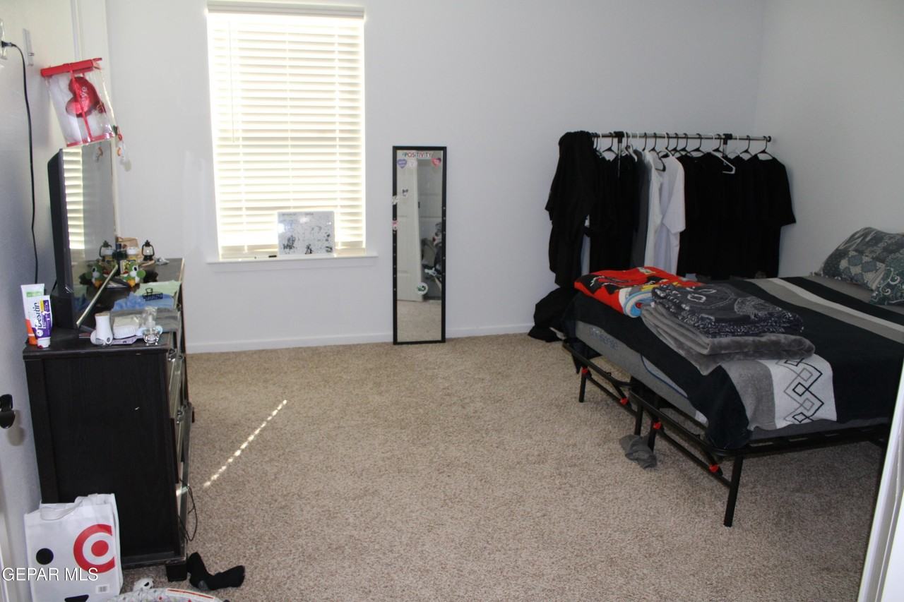 15220 Ambition Ave - Photo 7 of 10