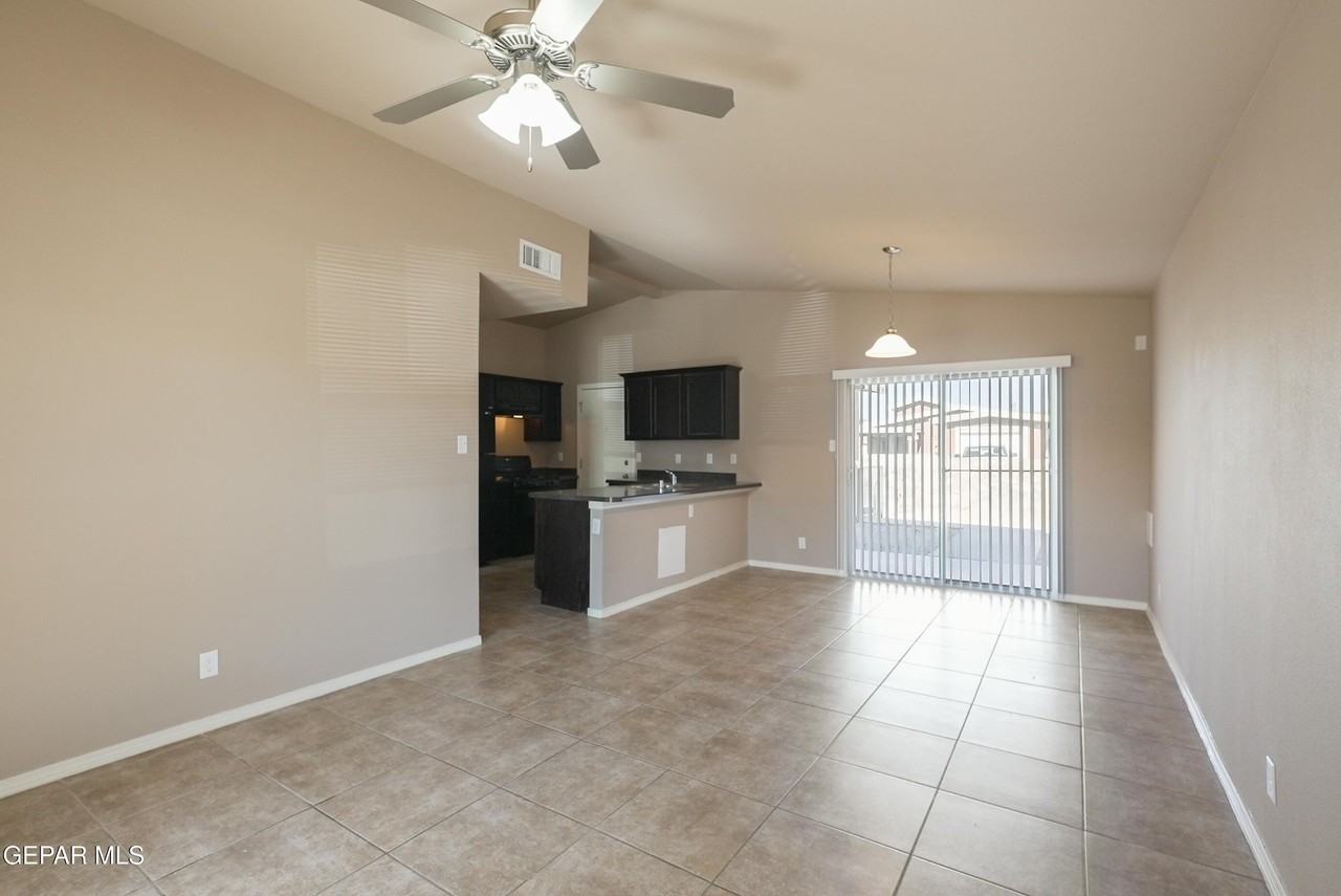 12873 Hueco Mine Dr - Photo 3 of 14