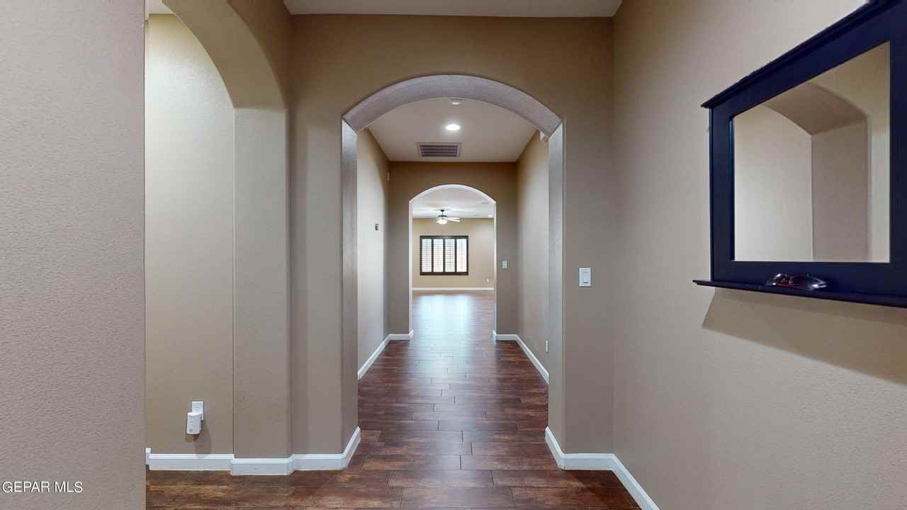 12964 Immanuel Vista Dr - Photo 2 of 37