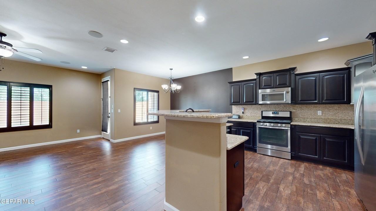 12964 Immanuel Vista Dr - Photo 6 of 37