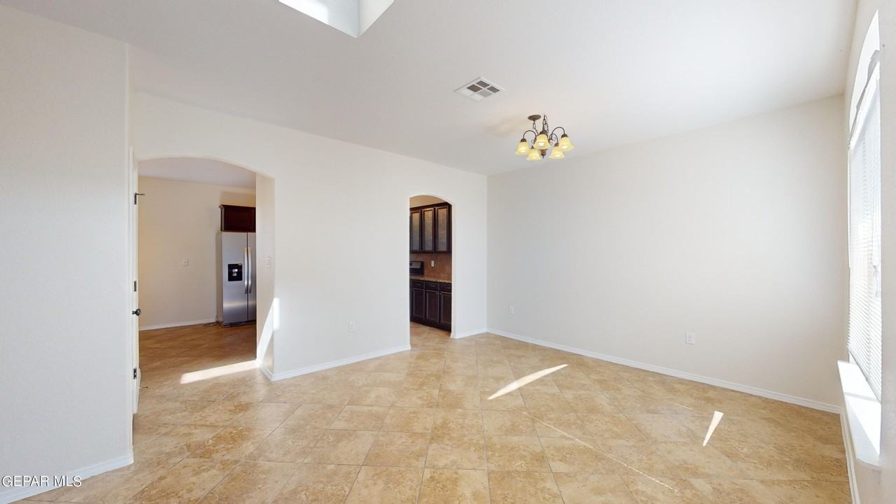 12729 Destiny Ave - Photo 3 of 35