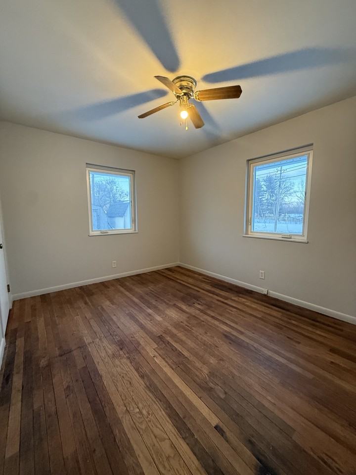 425 Beechwood Drive - Photo 6 of 11