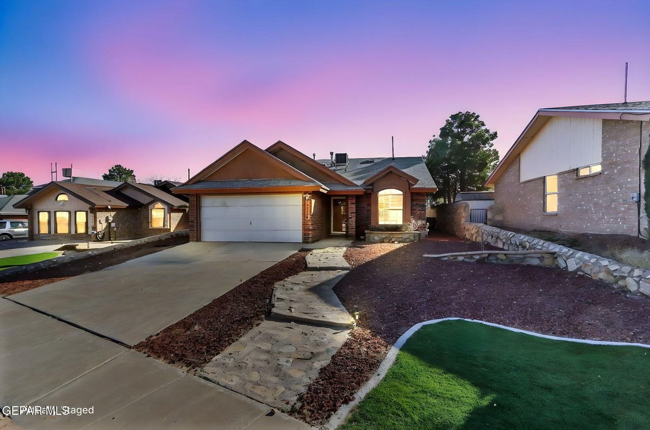 11734 Stone Castle Dr - Photo 2 of 30