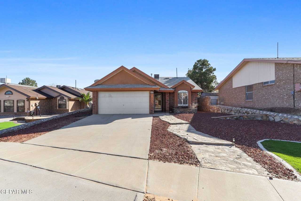 11734 Stone Castle Dr - Photo 3 of 30