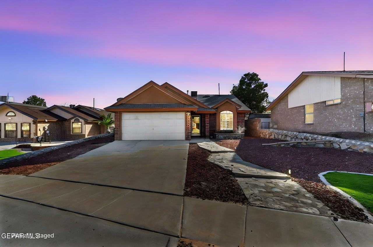 11734 Stone Castle Dr - Photo 4 of 30