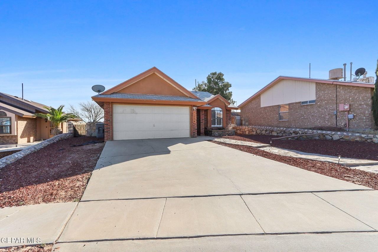 11734 Stone Castle Dr - Photo 5 of 30