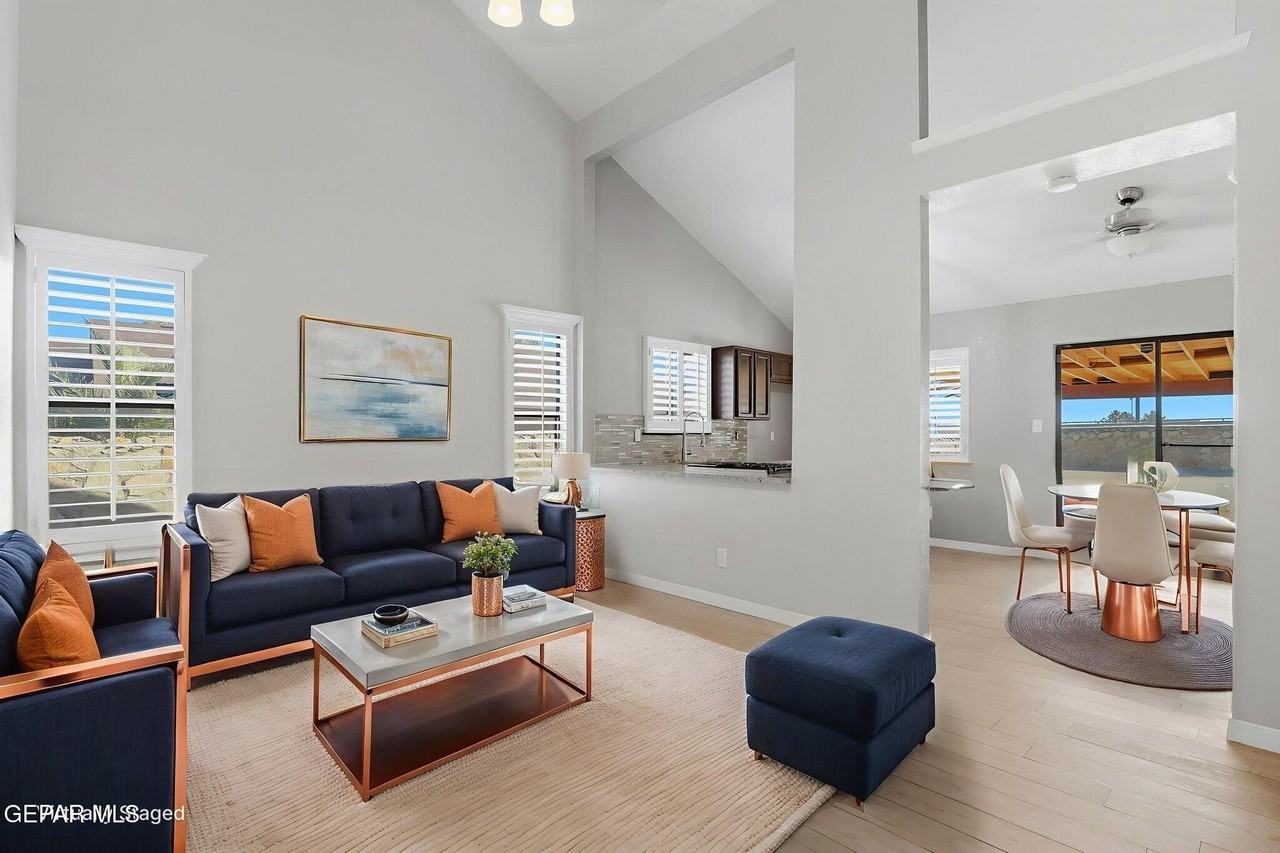 11734 Stone Castle Dr - Photo 3 of 20