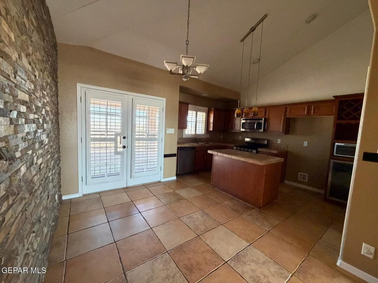 12190 Via Inca Dr - Photo 4 of 14