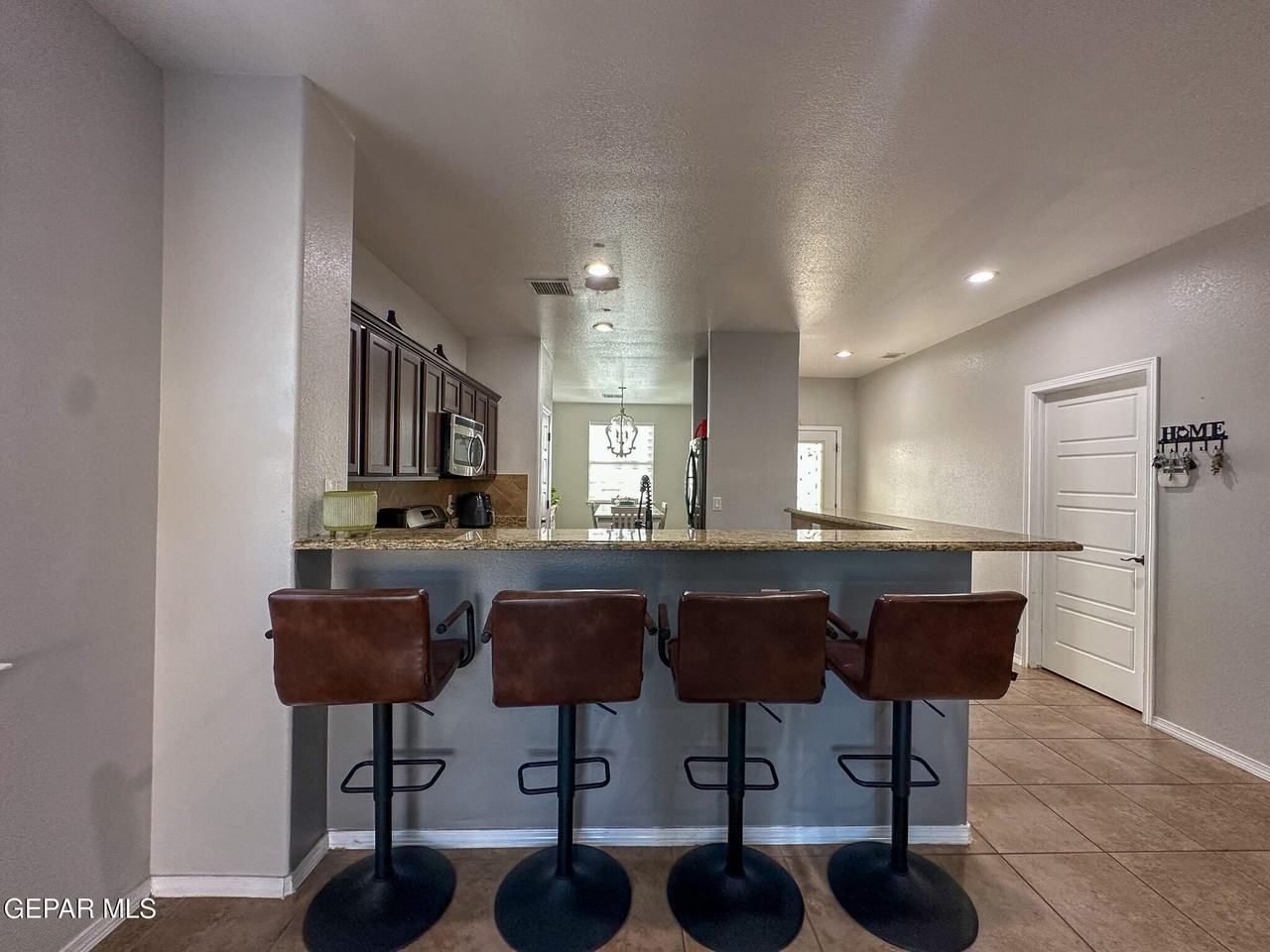 5037 Lone Cactus Ct - Photo 7 of 25