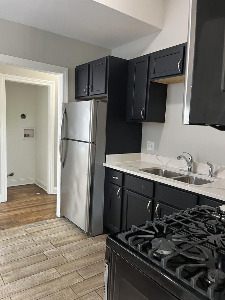 Marquette - Photo 3 of 11