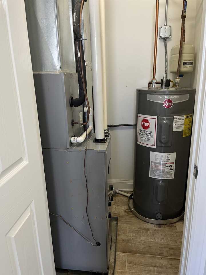 Marquette - Photo 7 of 11