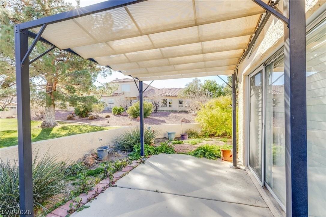 5429 Painted Mirage Rd - Photo 4 of 26