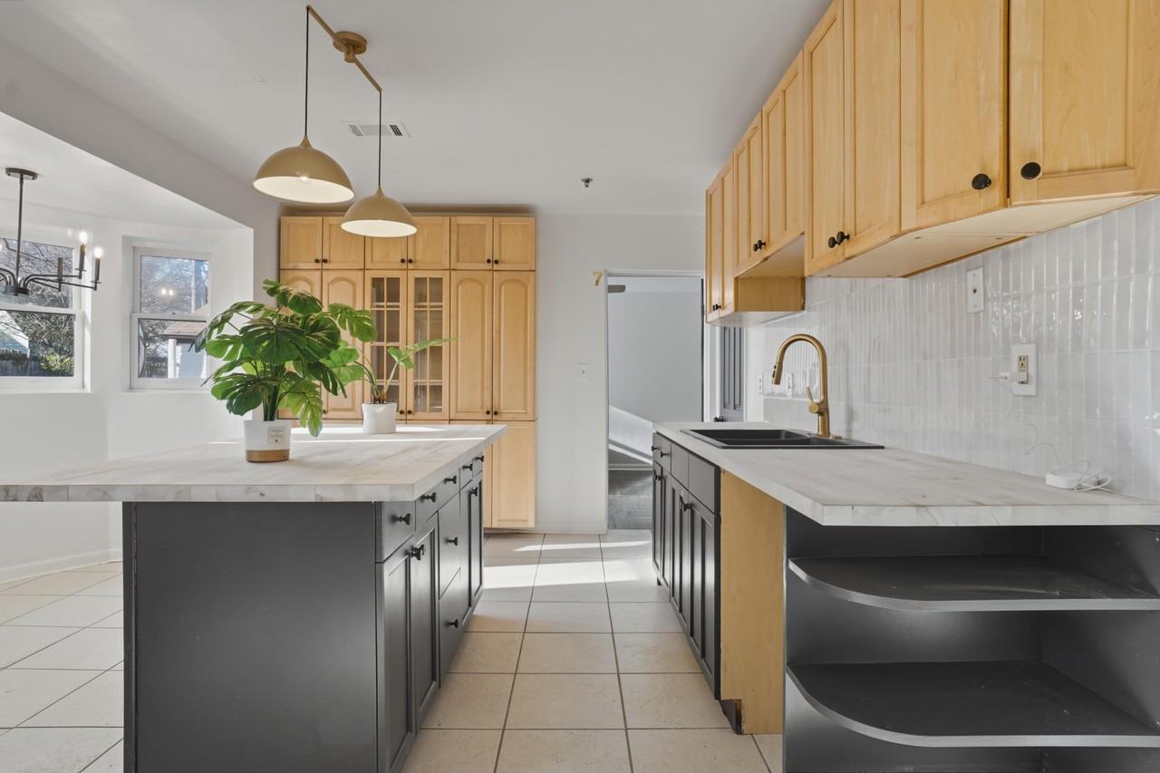 Stockton St - Photo 7 of 16