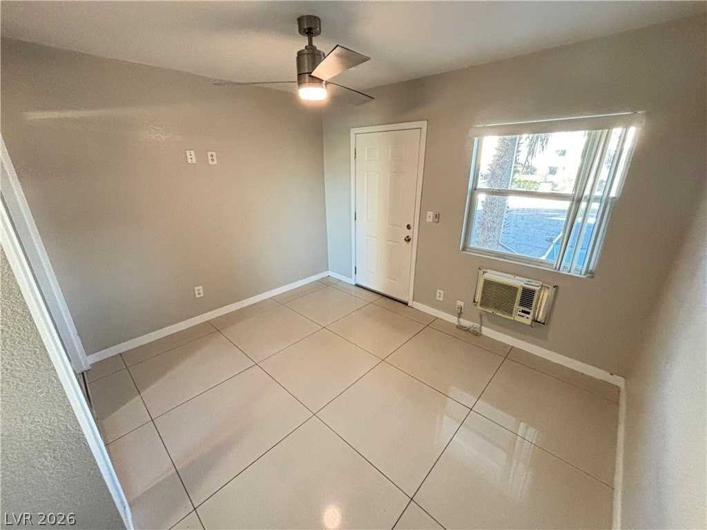 1401 E Carson Ave #6 - Photo 4 of 9