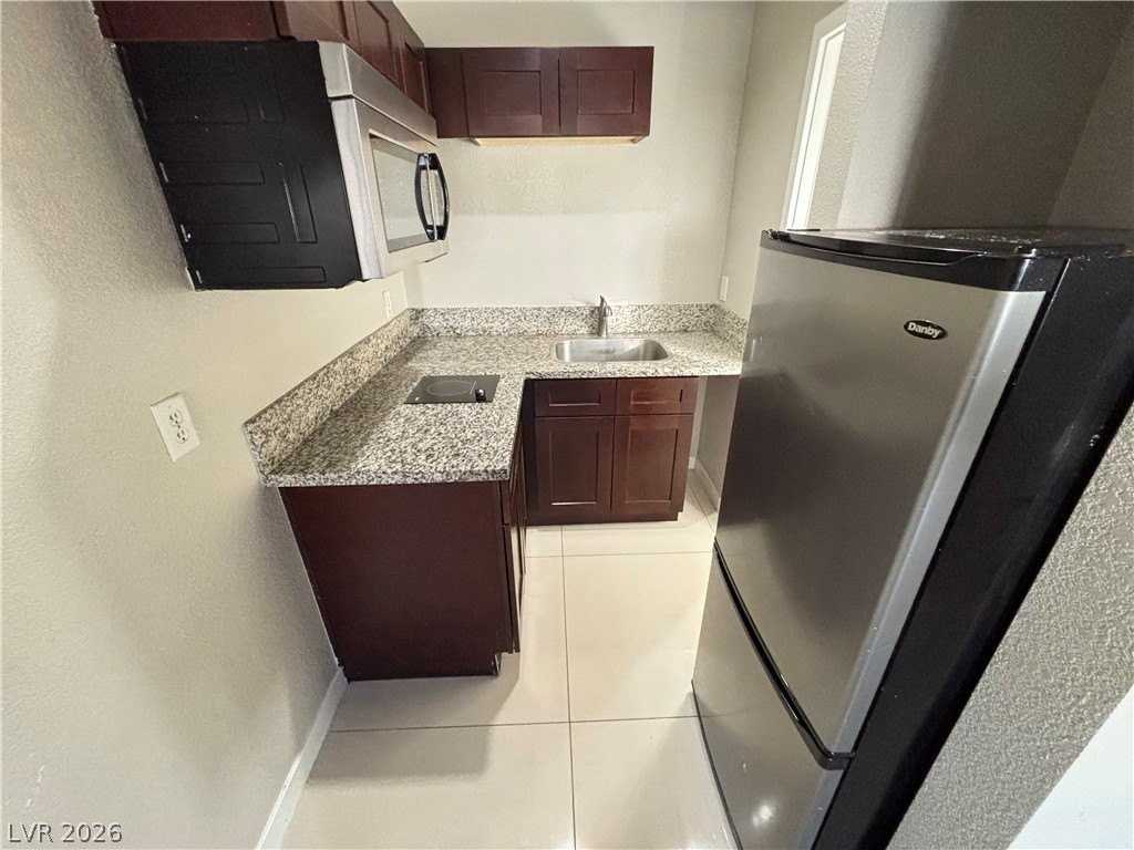 1401 E Carson Ave #6 - Photo 6 of 9