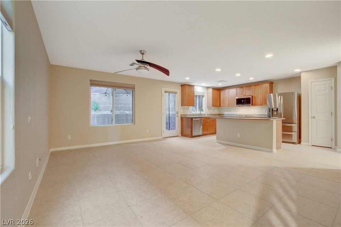 10560 Seasonable Dr - Photo 6 of 50