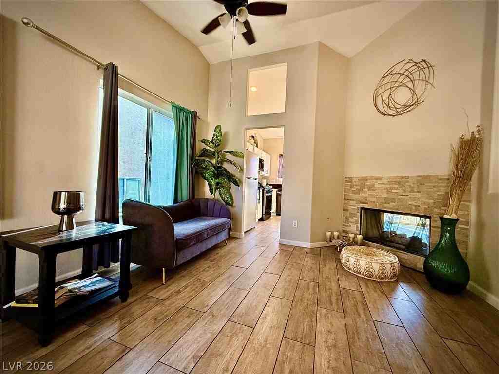 2033 Riderwood Ave - Photo 3 of 19