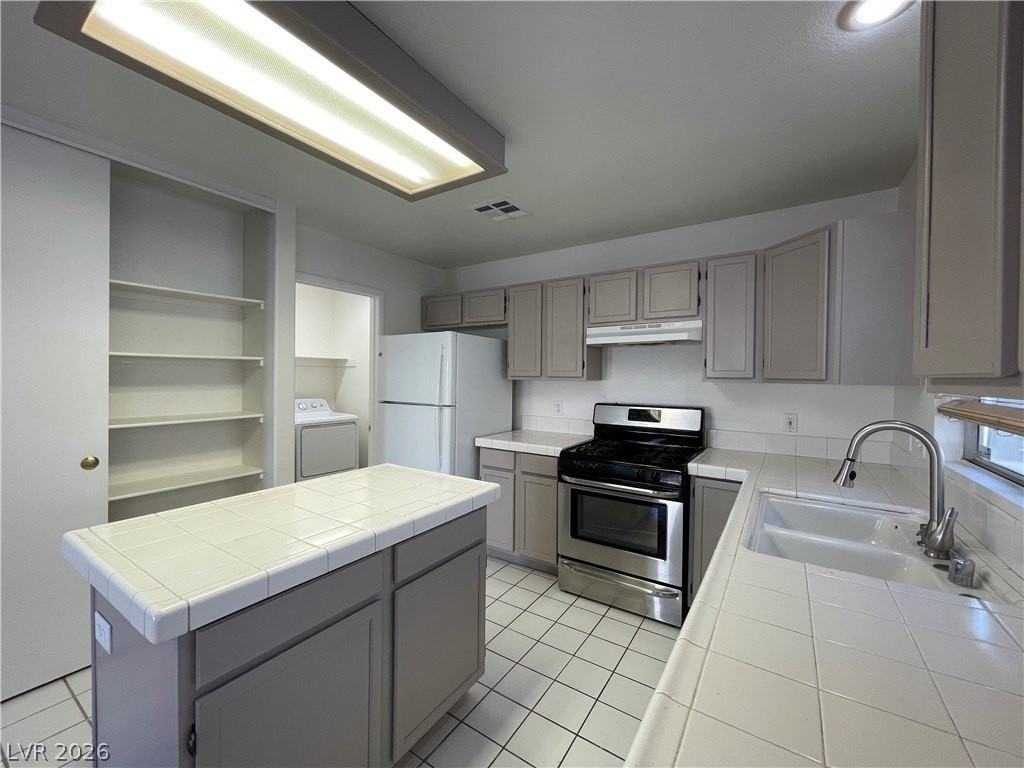 8348 Pendragon Cir - Photo 5 of 19