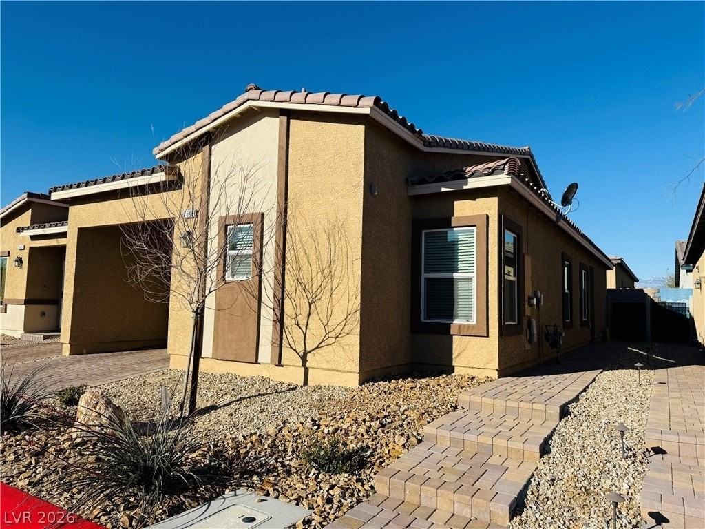 7549 Cooks Meadow St - Photo 2 of 28