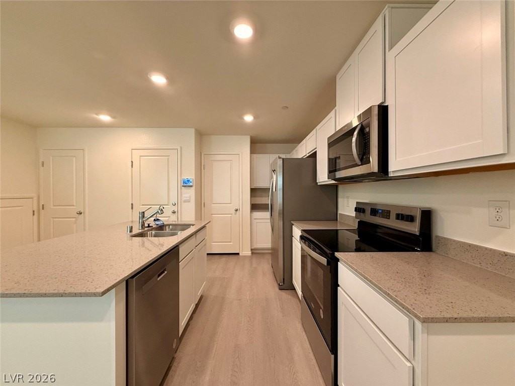 4989 Apple Mesa Ave - Photo 5 of 41