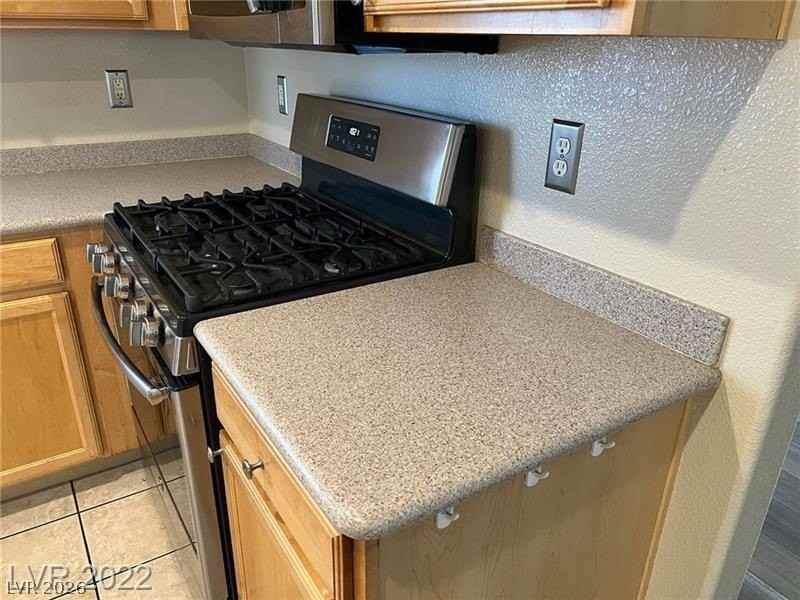 1232 Swanbrooke Dr - Photo 7 of 39