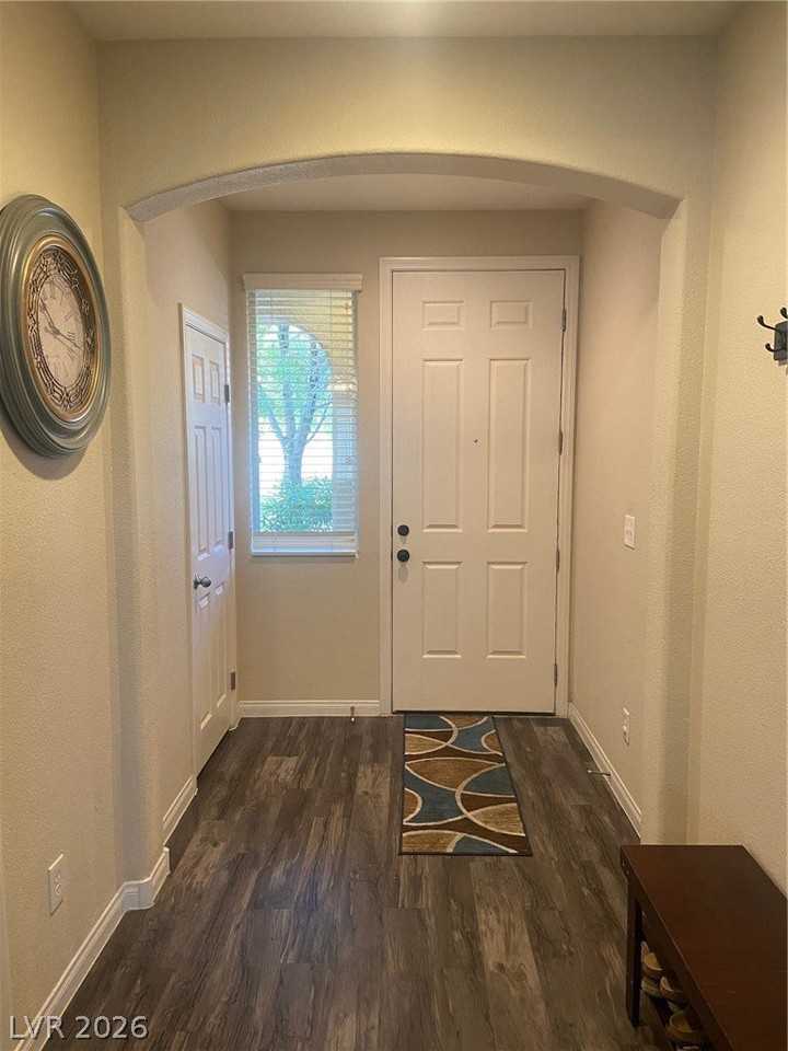 8439 Quarentina Ave - Photo 2 of 30