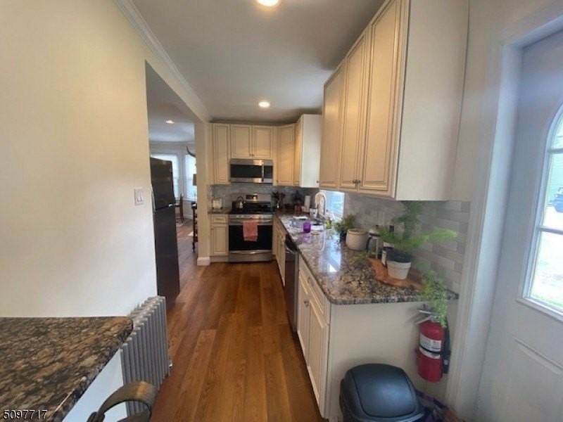 134 Washington St #1 - Photo 7 of 23