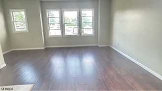 399 16th Ave #2R - Photo 1 of 1