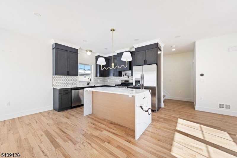 401 Tillman St #A - Photo 3 of 21