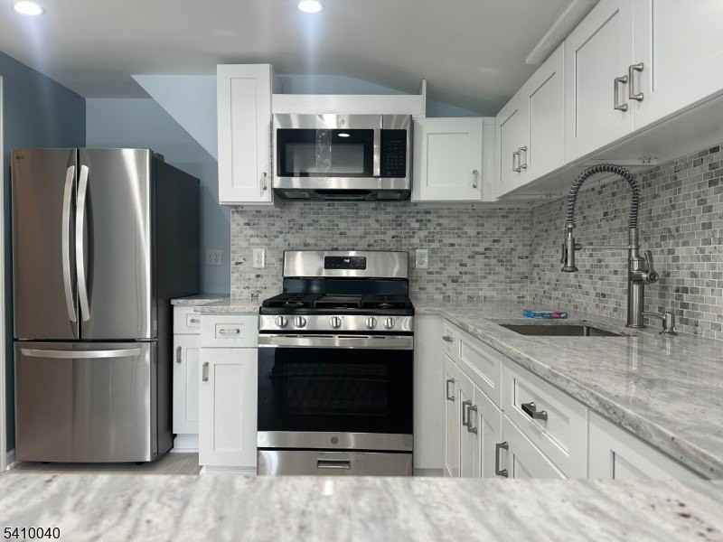 202 Black Oak Ridge Rd