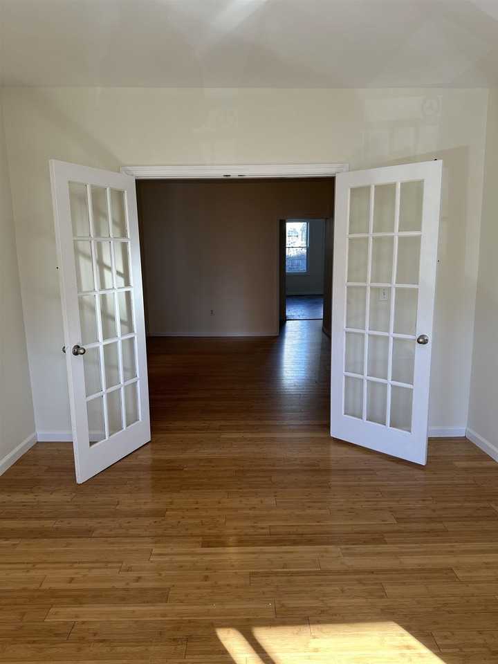 125 W 28th St #1 - Photo 4 of 13