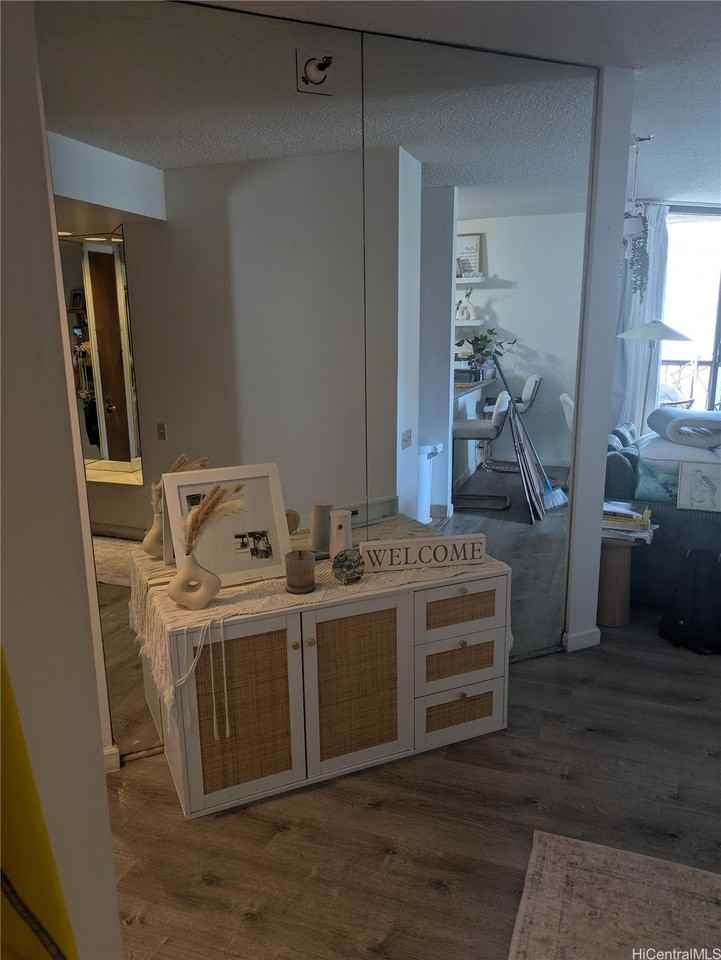 60 N Beretania St Apt 1710 #1710 - Photo 5 of 18