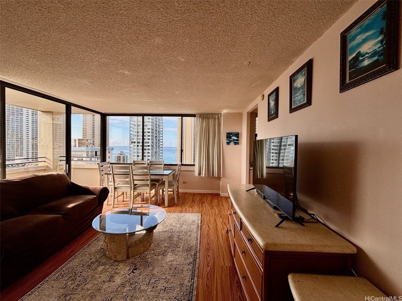 2410 Cleghorn St Apt 2403 #2403 - Photo 4 of 21