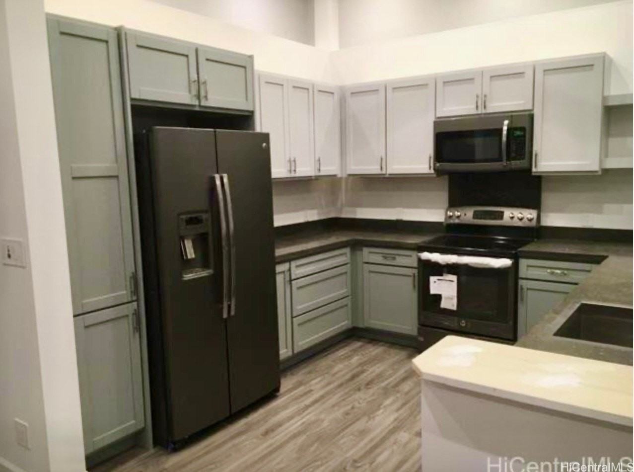 94-368 Kuanalio Way - Photo 3 of 10