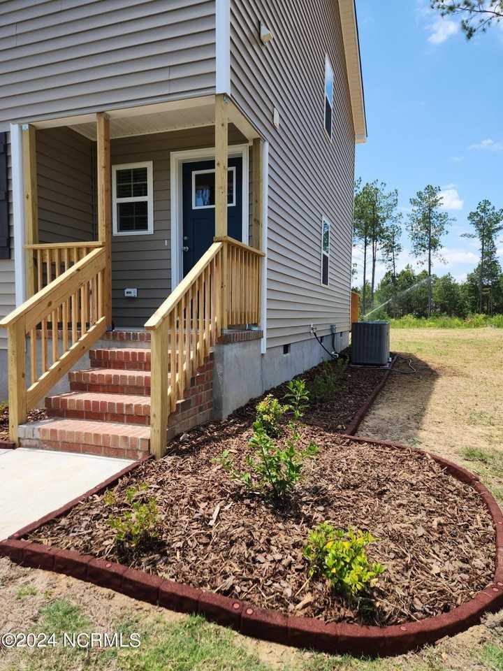 705 Gridiron Way - Photo 3 of 29