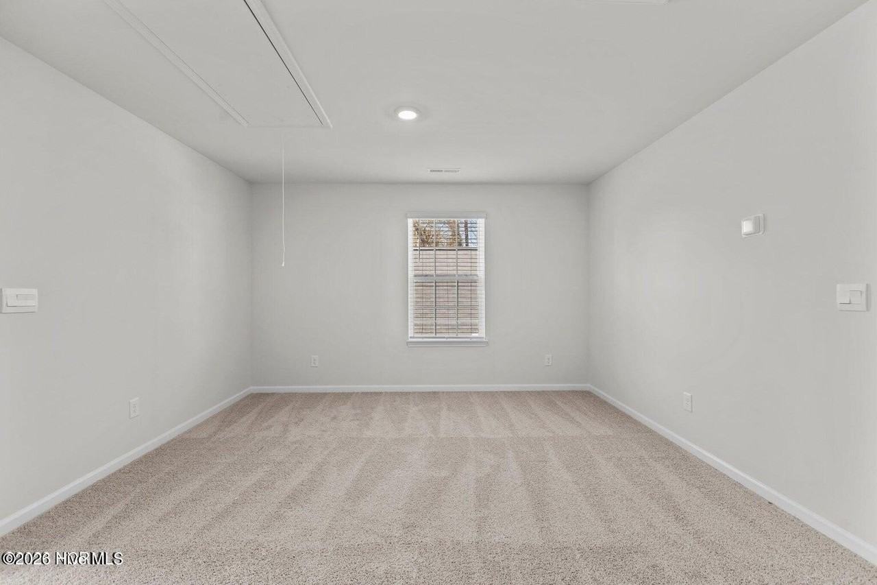 1904 Rolling Meadows Dr - Photo 7 of 29