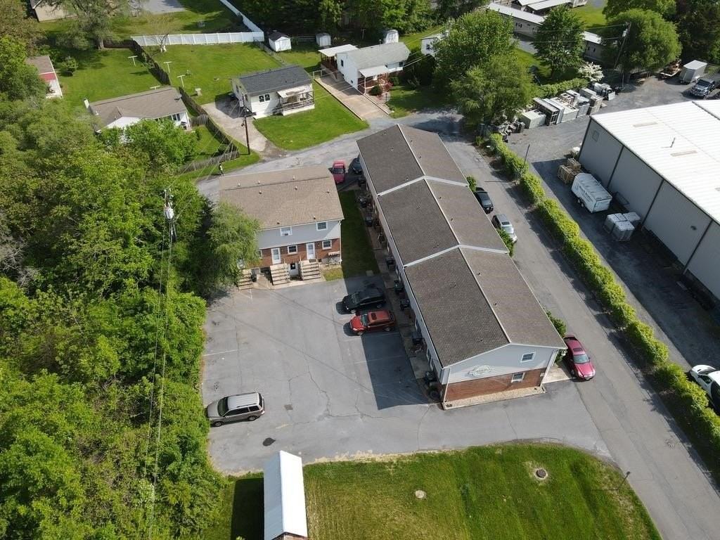 923 Park Ln - Photo 2 of 4