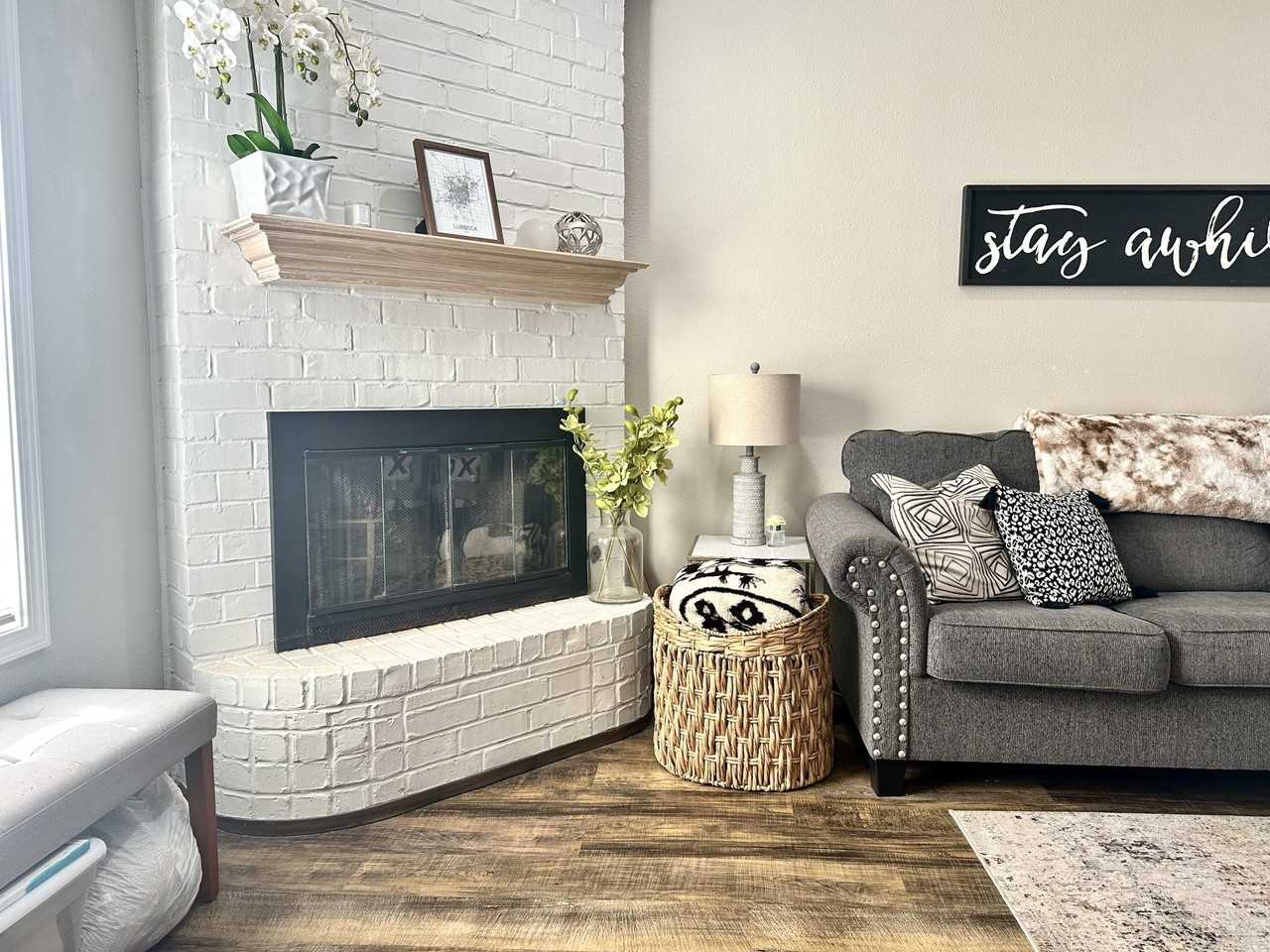 2512 31st St - Photo 2 of 24