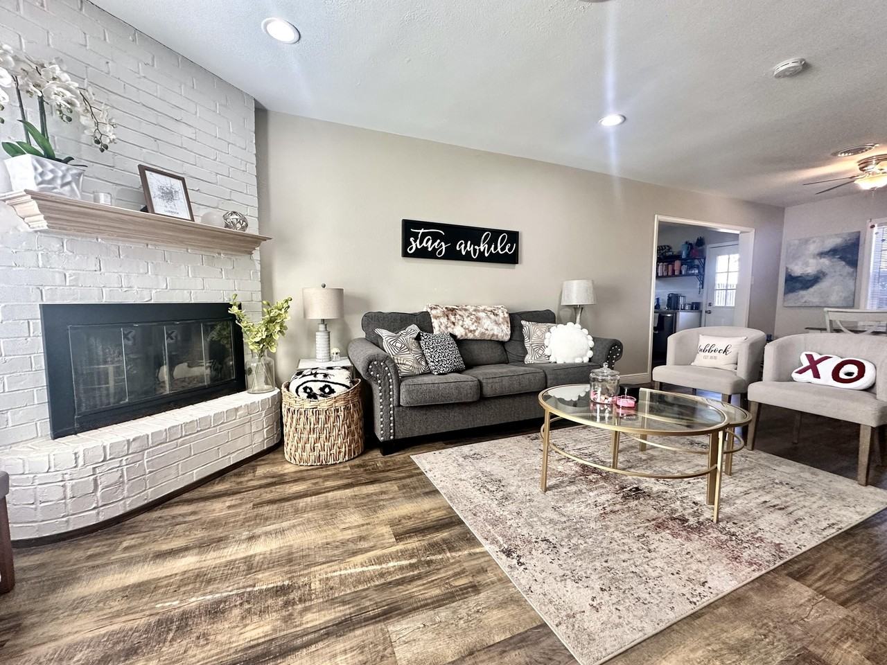 2512 31st St - Photo 3 of 24