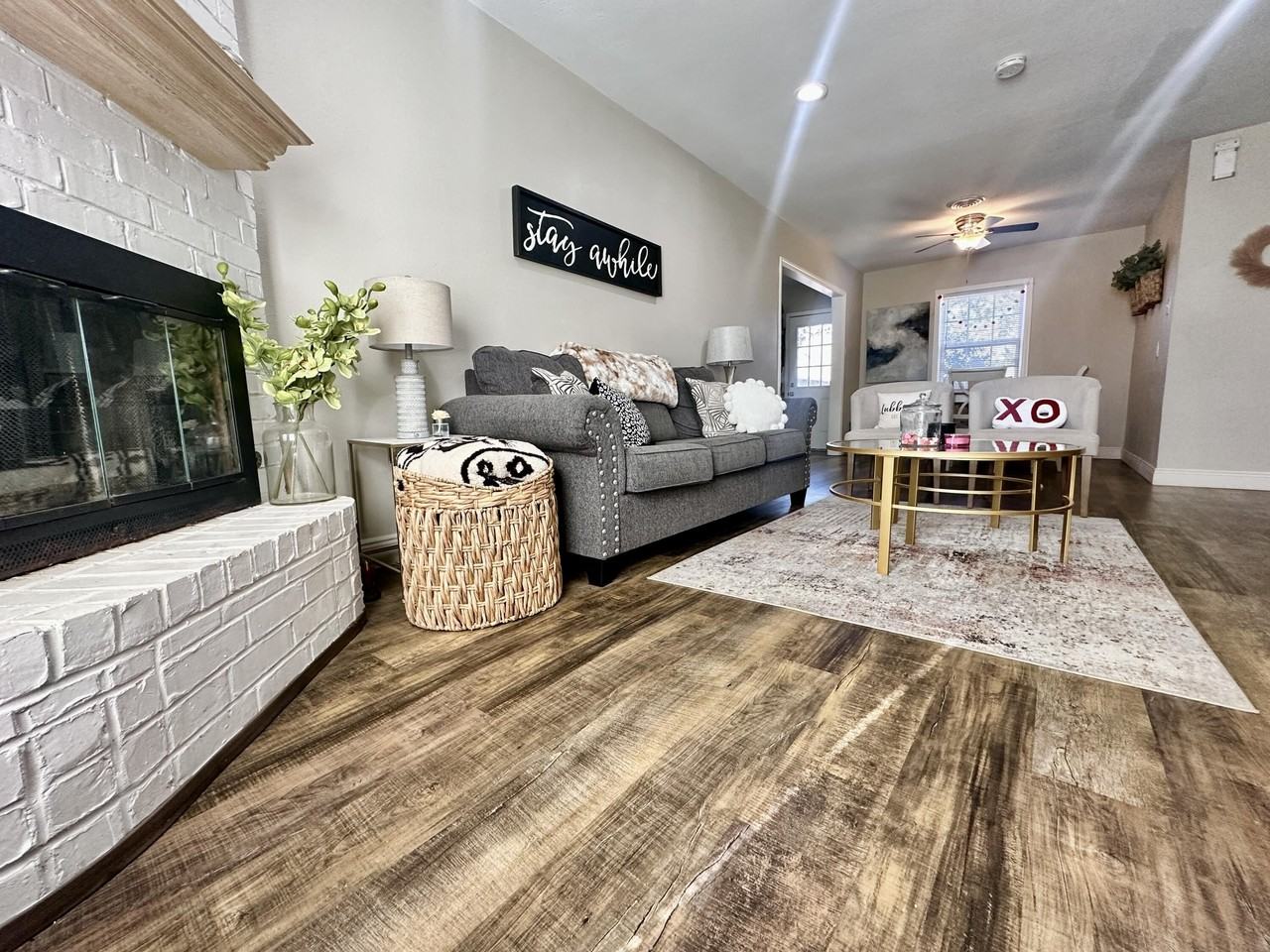 2512 31st St - Photo 4 of 24