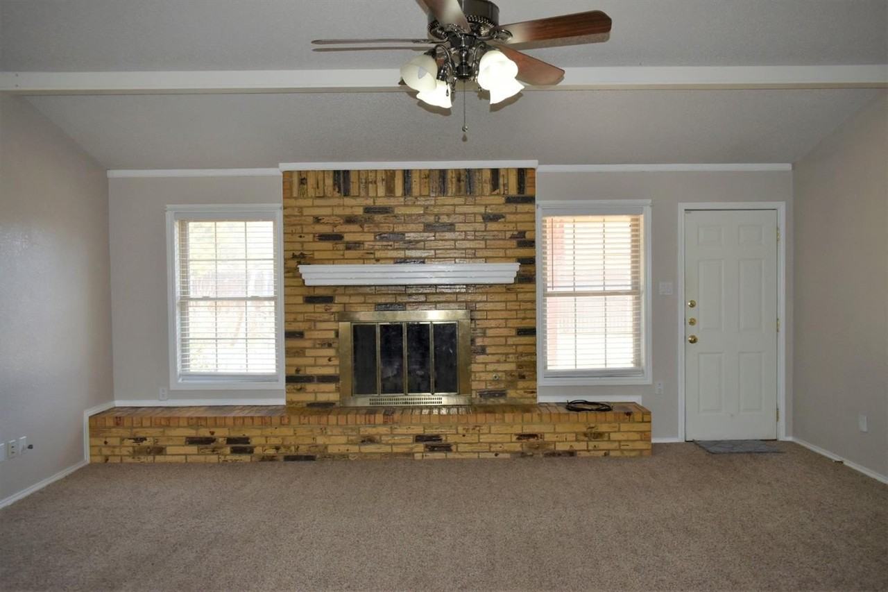 8405 Fremont Ave - Photo 3 of 18