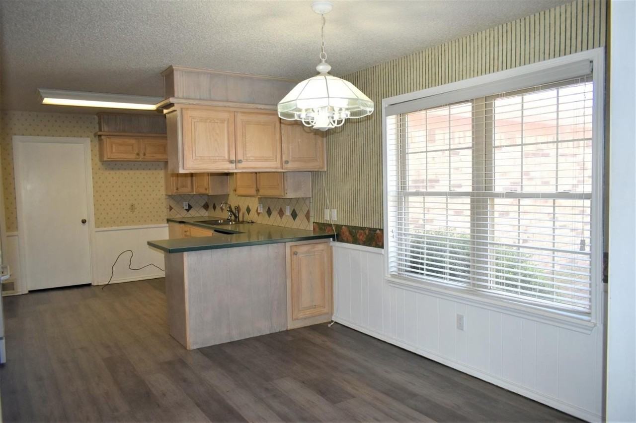 8405 Fremont Ave - Photo 7 of 18