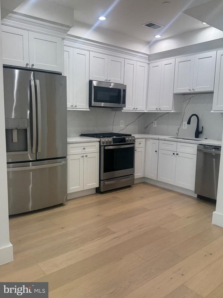 1658 K St Ne - Photo 5 of 31