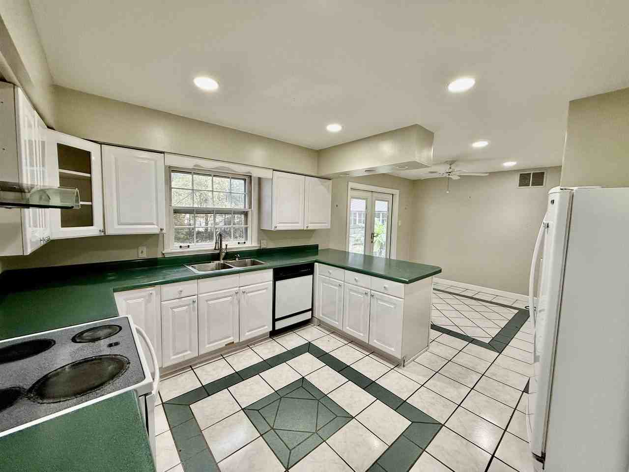 1881 Akerswood Cv - Photo 5 of 19