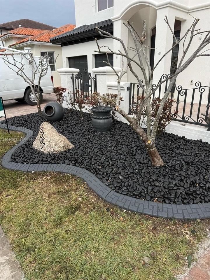 15387 Sw 21st Ln #1 - Photo 6 of 50