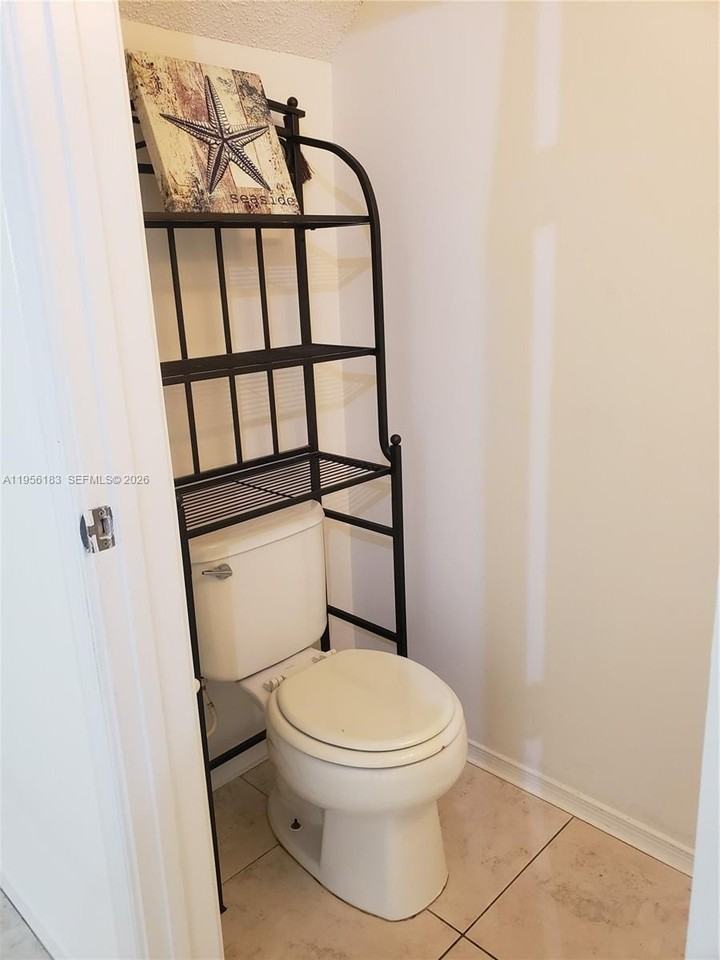 289 Duval Ct - Photo 4 of 20