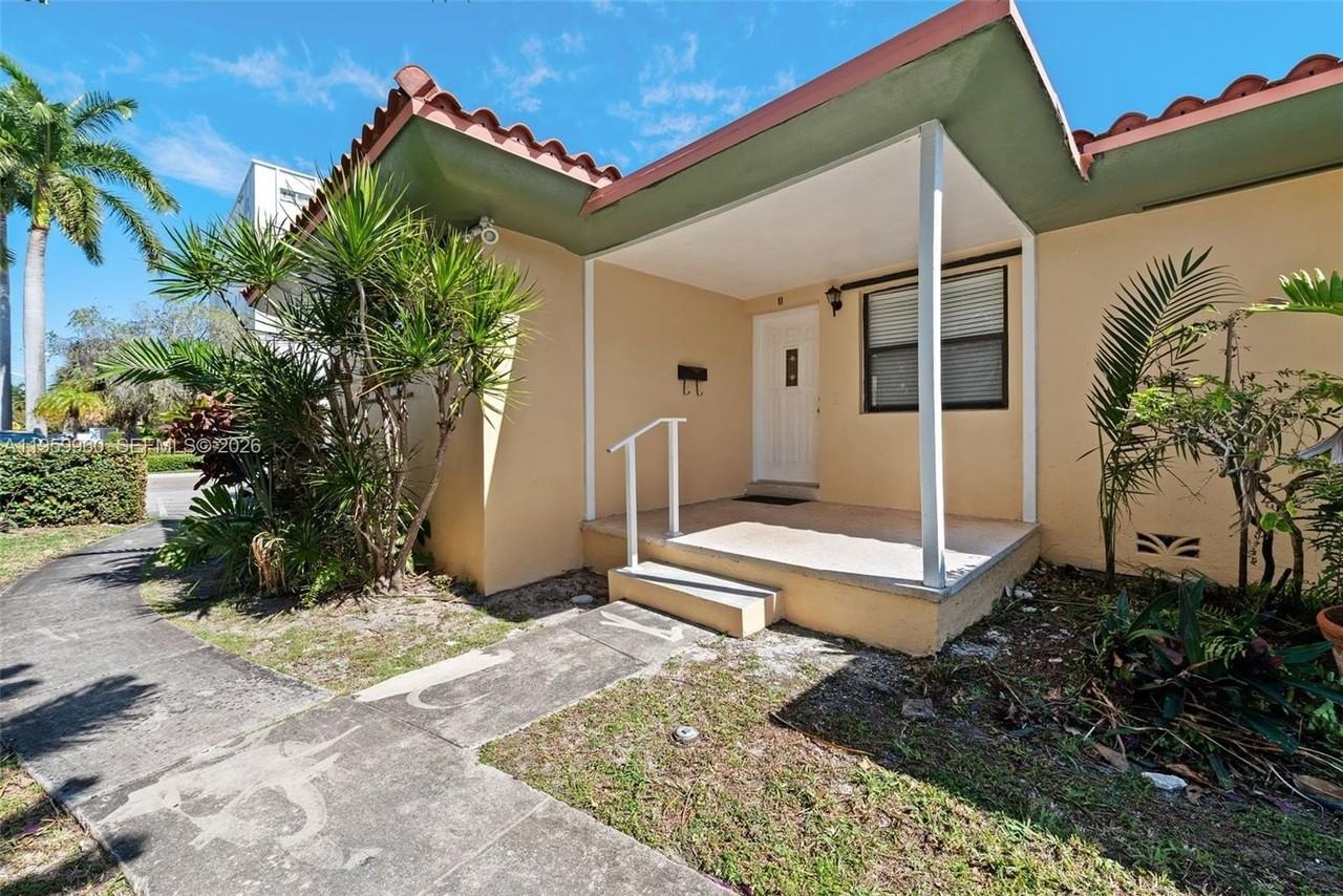 1082 92nd St #2 - Photo 2 of 19