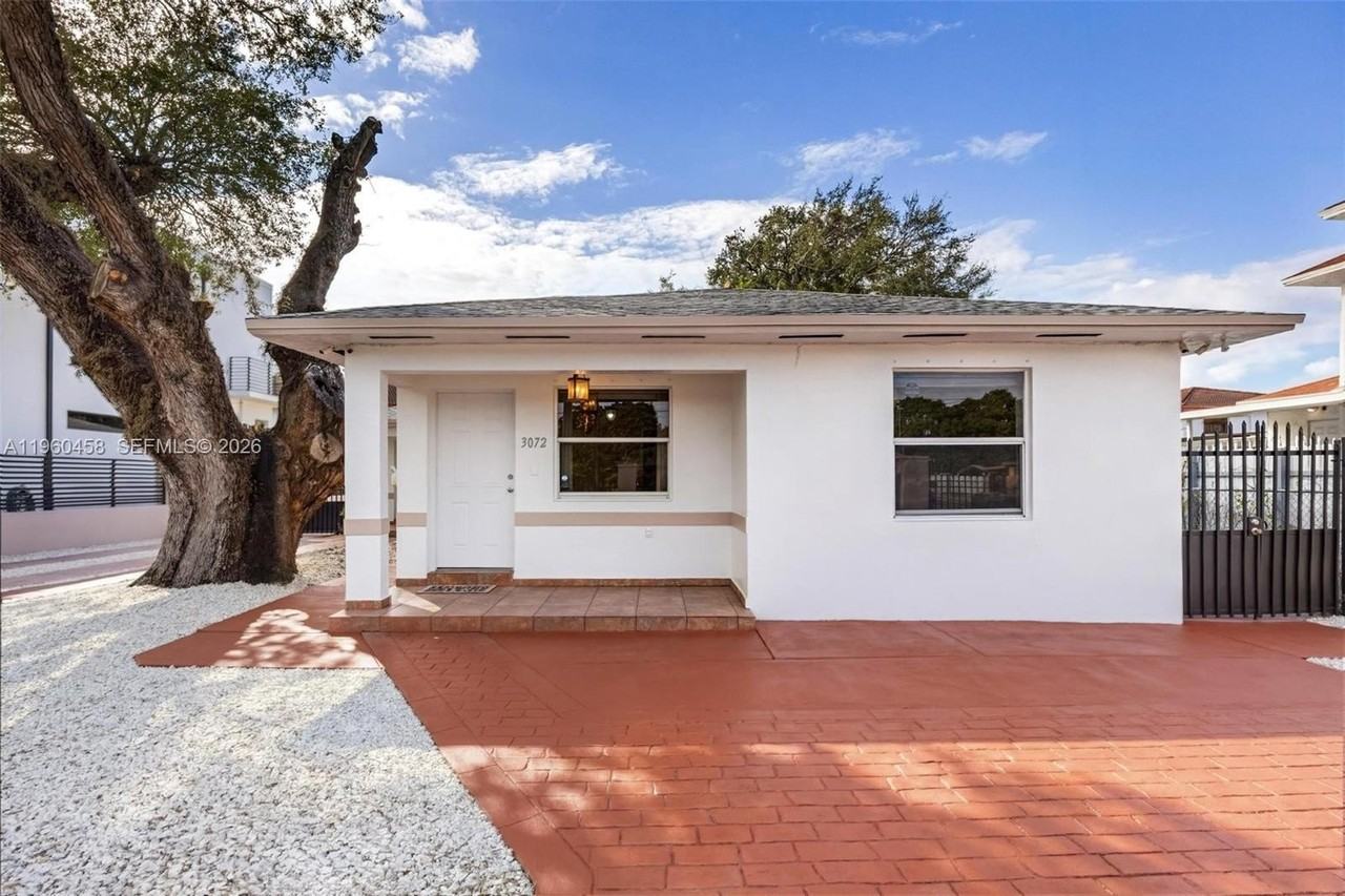 3072 Nw 14th St #A - Photo 2 of 20