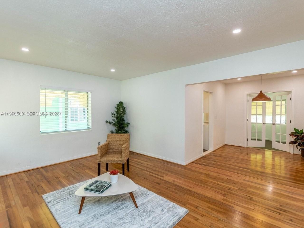 3463 Percival Ave - Photo 2 of 14