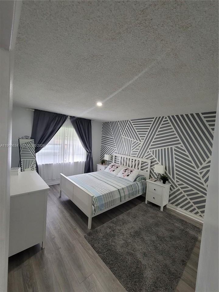 1560 Mckinley St #104W - Photo 5 of 13